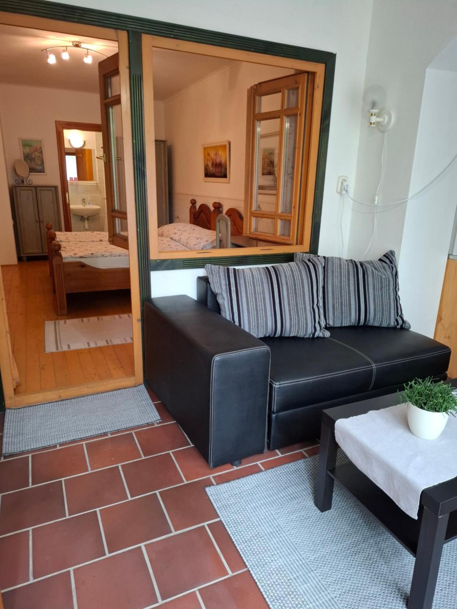 Agyagos Vendeghaz Apartamento Eger Exterior foto